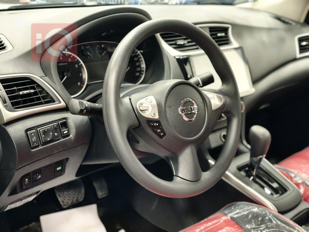 نيسان سيلفي